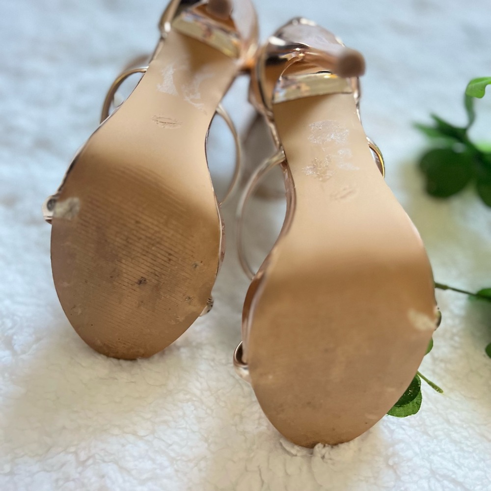 Shoe Republic La women Size 6 Rose Gold High Heel Sandal With Back Zip - Picture 5 of 7